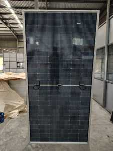 Bomba Sumergible Solar de Alta Presión de Metal Resistente, Trifásica, 1 HP, 2230 V, para Riego Agrícola - Product Image 2