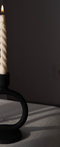 Porte-bougie conique moderne en métal noir mat, support de bougie ovale abstrait de style nordique, bougeoir minimaliste créatif pour la décoration de la maison et des tables de mariage - Product Image 4