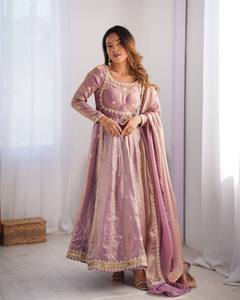 <b>PRESENTED</b> OUR NEW GOWN PAIR WITH REAL MODLING FOR THIS WEDDING SEASON - Product Image 4