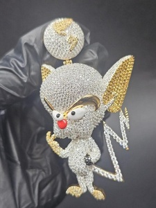 Pendentif personnalisé en argent 925 plaqué or 18 carats avec moissanite VVS taille brillant entièrement sertie, motif personnage de dessin animé 3D - Product Image 5