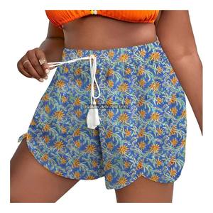 Shorts d'été faits main en coton imprimé au bloc avec cordon de serrage à la taille pour femme, idéal pour la détente ou la plage - Product Image 4