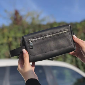 Custom Full Grain Leather Luggage Tags Privacy Flap Travel Bag Tags Luxury Suitcase <b>Name</b> <b>Labels</b> Supplier TYG-0147 - Product Image 1