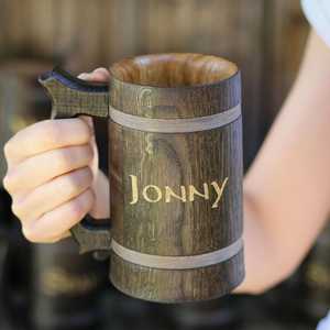 Chope à bière en bois personnalisée – Chope en chêne sur mesure avec nom ou logo, 20 oz (600 ml) - Product Image 3