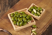 Dragée solide de chocolat au matcha vert semi-doux et aux amandes, forme boule, 180g, emballage personnalisé – Le best-seller du légendaire chocolateur
