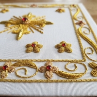 Chapelet liturgique brodé à la main, couvre-altier d'église personnalisé en fil d'or, tissu pour cérémonie religieuse chrétienne