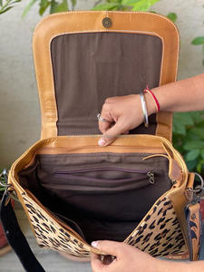 Sac à bandoulière en cuir imprimé léopard très vendu de style occidental sac à main repoussé pour femmes sac à main en cuir sacs élégants pour filles et vaches - Product Image 6