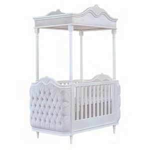 Lit bébé Elina au design moderne, en bois d'acajou de haute qualité, multifonctionnel, rembourré, couleur blanche, pour chambre à coucher, bébés et enfants - Product Image 1