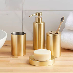 Elegante Juego de Accesorios Metálicos para Baño Diseñado para una Organización Elegante del Baño y Decoración Interior de Lujo - Product Image 1