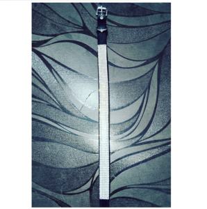 Collier de chien fait à la main motif solide Bling Bling personnalisé en cuir rembourré avec décoration en dentelle cristal strass Design pour animaux de compagnie - Product Image 2