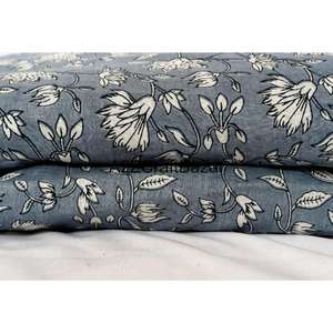 Tissu indien imprimé à la main à motifs floraux, 100 % coton, écologique, pour filles et femmes, séchage rapide, respirant, léger, vêtements d'été - Product Image 1