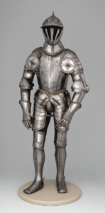 Armadura medieval de la mejor calidad, tipo Sugarloaf, en acero dulce de calibre 18, con acabado pulido, tamaño completo, aproximadamente 7 pies, con acabado pulido. - Product Image 2