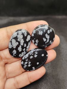 Lote al por mayor de auténticas piedras preciosas de obsidiana copo de nieve natural, 100% genuinas, blancas y negras, para la fabricación de joyas. ¡Compre ahora! - Product Image 5