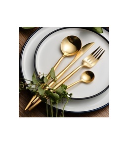 Juego de cubiertos de metal pulido desarrollado para impresionar a los invitados con una superficie brillante, diseño cómodo y durabilidad a largo plazo. - Product Image 5