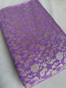 Tissu en soie jacquard brodé décoratif de fabrication indienne pour vêtements de boutique, disponible pour une livraison mondiale - Product Image 6