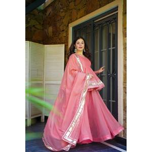 Vêtements traditionnels chinois vêtements de fête élégants haut bas et ensemble Dupatta - Product Image 6