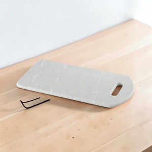 Tabla de Cortar Rectangular de Mármol Ecológica Unicorn Handicrafts de 2.0 cm de Grosor con Asa, Color Gris Claro, para Cocina - Product Image 1