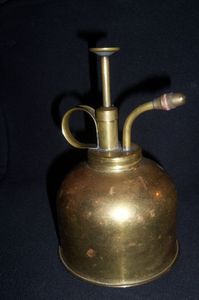Brass Watering Can With Pump Indoor Use Durable Design Gold Finish - Product Image 3
