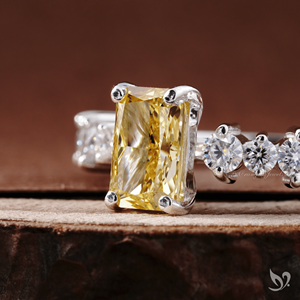 Anillo de Diamante Amarillo Radiante Certificado por IGI, 1 Ct, Anillo de Diamante Amarillo Intenso de Lujo en Oro de 10K - Product Image 6