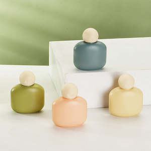 Envase de 50g para Crema de Manos, Botella con Tapa Abatible para Loción Corporal, Dispensador de Champú y Gel de Ducha - Product Image 1