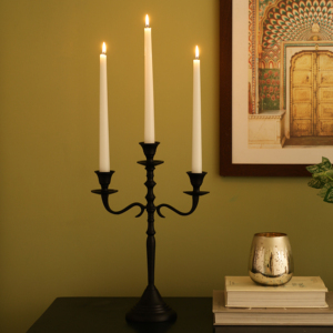 Elegante Candelabro de Aluminio de 3 Brazos, Portavelas Decorativo de Metal con Acabado Dorado para Bodas, Fiestas y Eventos - Product Image 1