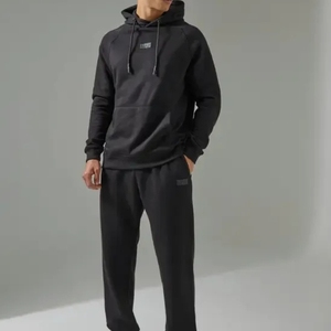 Ensemble de survêtement d'hiver personnalisé avec logo, en polyester et polaire, coupe-vent élastique pour l'entraînement - Product Image 1