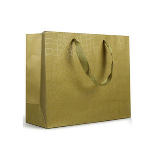 Custom Logo Luxury Ivory Board Garment Shopping Bags Magnetic Closure Premium <b>Paper</b> <b>Packaging</b> for Boxit.pk - Product Image 6