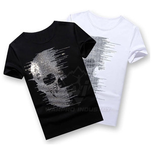 เสื้อผ้าสตรีทแวร์พรีเมียม ผ้าฝ้าย ประดับเพชรเทียม แขนสั้น ลายพิมพ์ตกแต่งด้วยหิน ผลิตตามสั่ง จำหน่ายส่ง - Product Image 3