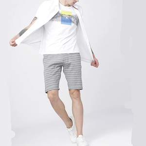 Pantalones cortos informales estampados para hombre, mezcla de algodón, corte ajustado, pantalones cortos de verano con estampado de hojas, ropa informal ligera y elegante para verano - Product Image 5