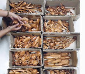 Wooden Spoon Leaf Design Handmade Vietnam Factory Wholesale Custom Label Wooden Spoon <b>Art</b> Craft - Product Image 1