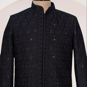 Sherwani Indo-Occidental con Lentejuelas Midnight Noir, Ropa Formal Masculina para Celebraciones Nocturnas y Grandes Eventos de Recepción con Textura de Lujo - Product Image 1