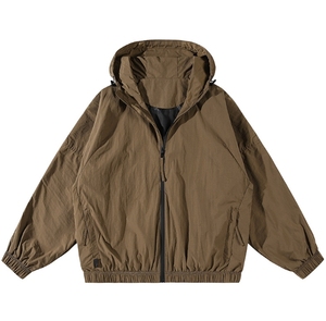 Blouson coupe-vent léger noir pour homme, décontracté, respirant, séchage rapide, avec logo frontal, fermeture éclair, en polyester - Product Image 4