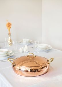 Olla Decorativa de Metal, Fabricada en Cobre con Diseño Martillado, Aspecto Atractivo, Utensilio de Cocina con Acabado Brillante, Calentador de Alimentos para Bodas y Fiestas - Product Image 2