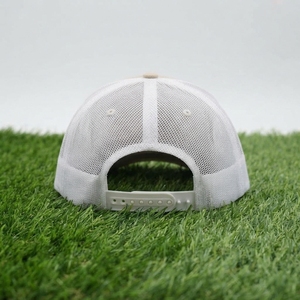 Gorra Trucker Beige para Hombre con Malla Blanca y Cierre Ajustable, Gorra de Béisbol con Bordado Naranja, Estilo Casual Urbano - Product Image 5
