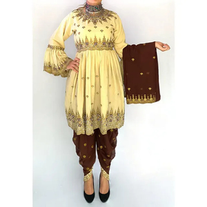 Vestidos Afganos y Pakistaníes Tradicionales de Buena Calidad con Logotipo Personalizado, Diseños Étnicos Tribales Únicos, Vestidos Afganos Kuchi con Encaje y Pliegues - Product Image 2