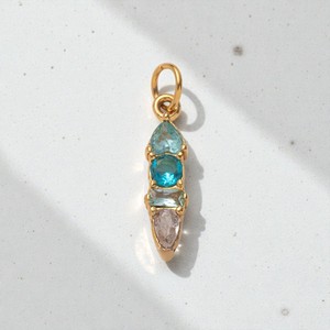 Colgante de Piedra Preciosa Aguamarina en Formas Variadas - Colgante de Plata 925 Bañado en Oro para la Creación de Collares y Pulseras - Product Image 1