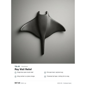 Escultura de Relieve de Manta Ray de Aluminio Fundido en Arena - Decoración para el Hogar de Metal Negro Oxidado - Product Image 4