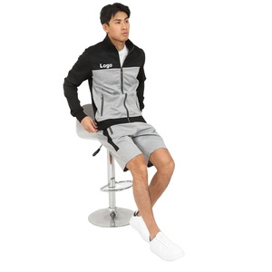 Sweat-shirts à capuche avec logo imprimé personnalisé pour hommes ensemble de 2 pièces avec pantalon court pour l'entraînement survêtements grande taille ensembles courts d'entraînement pour hommes - Product Image 1