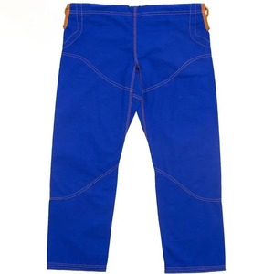 Kimono de Jiu-Jitsu Blanc de Qualité Supérieure, Durable et Confortable, Uniforme de BJJ avec Écussons Élégants pour l'Entraînement en Arts Martiaux - Product Image 6