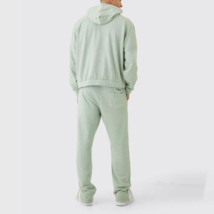 Conjunto de Sudadera con Capucha y Pantalones Deportivos Clásicos Personalizables con Logotipo, Estilo Urbano, Suaves, con Interior Cepillado - Product Image 2