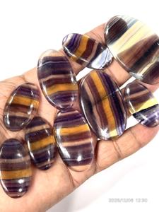 พลอยฟลูออไรต์สีน้ำเงินธรรมชาติ รูปทรงและขนาดคละแบบ ขนาดประมาณ 20 ถึง 30 มม. - Product Image 2