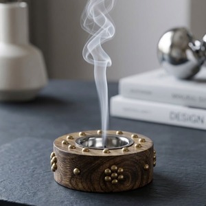 Brûleur d'encens artisanal en bois de santal, religieux, traditionnel, du Moyen-Orient, de haute qualité, pour toutes les saisons - Product Image 4