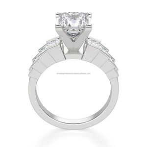 Bague de fiançailles en diamant taille princesse de qualité supérieure 2,30 carats, en argent sterling plaqué or, pour les occasions d'anniversaire et de fiançailles - Product Image 4