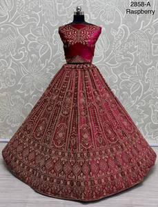 Colecciones de Terciopelo para Novias Indias con Trabajo Zarkhan de Fabzone Modelo FZBELLA - Product Image 3