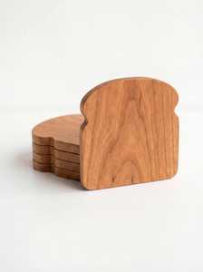 Sous-verre carré en bois artisanal, design classique écologique, cadeau unique, gravure personnalisable - Product Image 2
