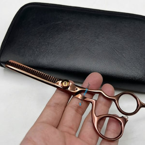 Ciseaux de coiffure professionnels en acier inoxydable japonais, rose gold, lames affûtées pour salon de coiffure et barbier - Product Image 5