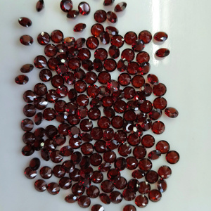 Granat rouge naturel 5,5 mm, taille brillant ronde, qualité supérieure, pierre précieuse en vrac pour la fabrication de bijoux - Product Image 2