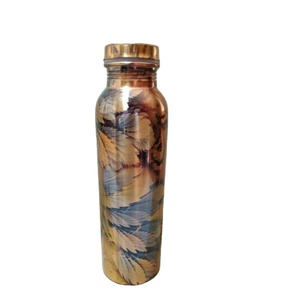 Bouteille d'eau en métal imprimée de feuilles de qualité supérieure, écologique, réutilisable, pour la maison et l'extérieur - Product Image 4