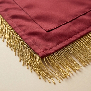 Delantal Masónico de Terciopelo Rojo de Lujo con Bordado Dorado de Águila de Dos Cabezas, Regalia Masónica con Borlas, Personalizado en 3D - Product Image 6