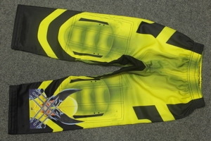 Kimono BJJ unisexe jaune et noir à imprimé numérique, séchage rapide, 460g polyester/coton, pour un style personnalisé, coupe ajustée, vêtements de sport de combat pour adultes - Product Image 5