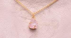 Collar Infantil con Colgante Triangular de Cuarzo Rosa Natural, Plata de Ley 925, Chapado en Oro de 14K, Cristal Rosa, Gema Natural - Product Image 3